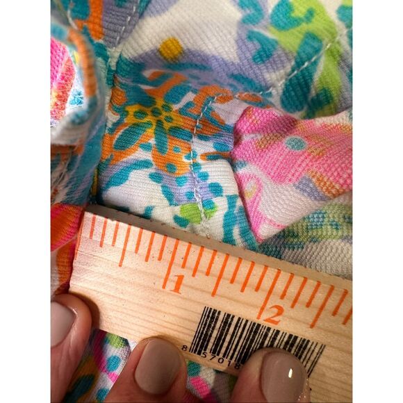 Lilly Pulitzer Girls Shorts in Floral Classic Lilly Print Cotton, Size 8 - Picture 5 of 6